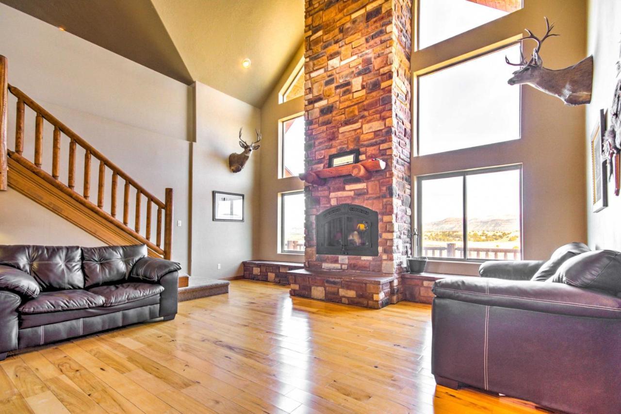 Rustic Bryce Canyon Home With Deck On Sevier River! 哈奇 外观 照片